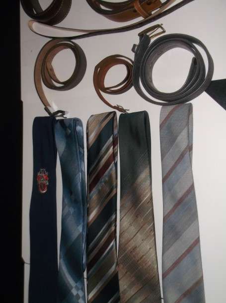 MENS TIES AND BELTS